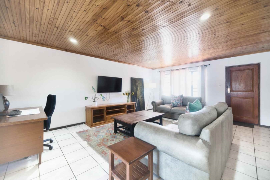 2 Bedroom Property for Sale in Westcliff Western Cape